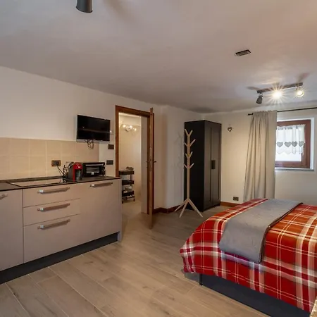 Feriehus Saint Salod - Pila *